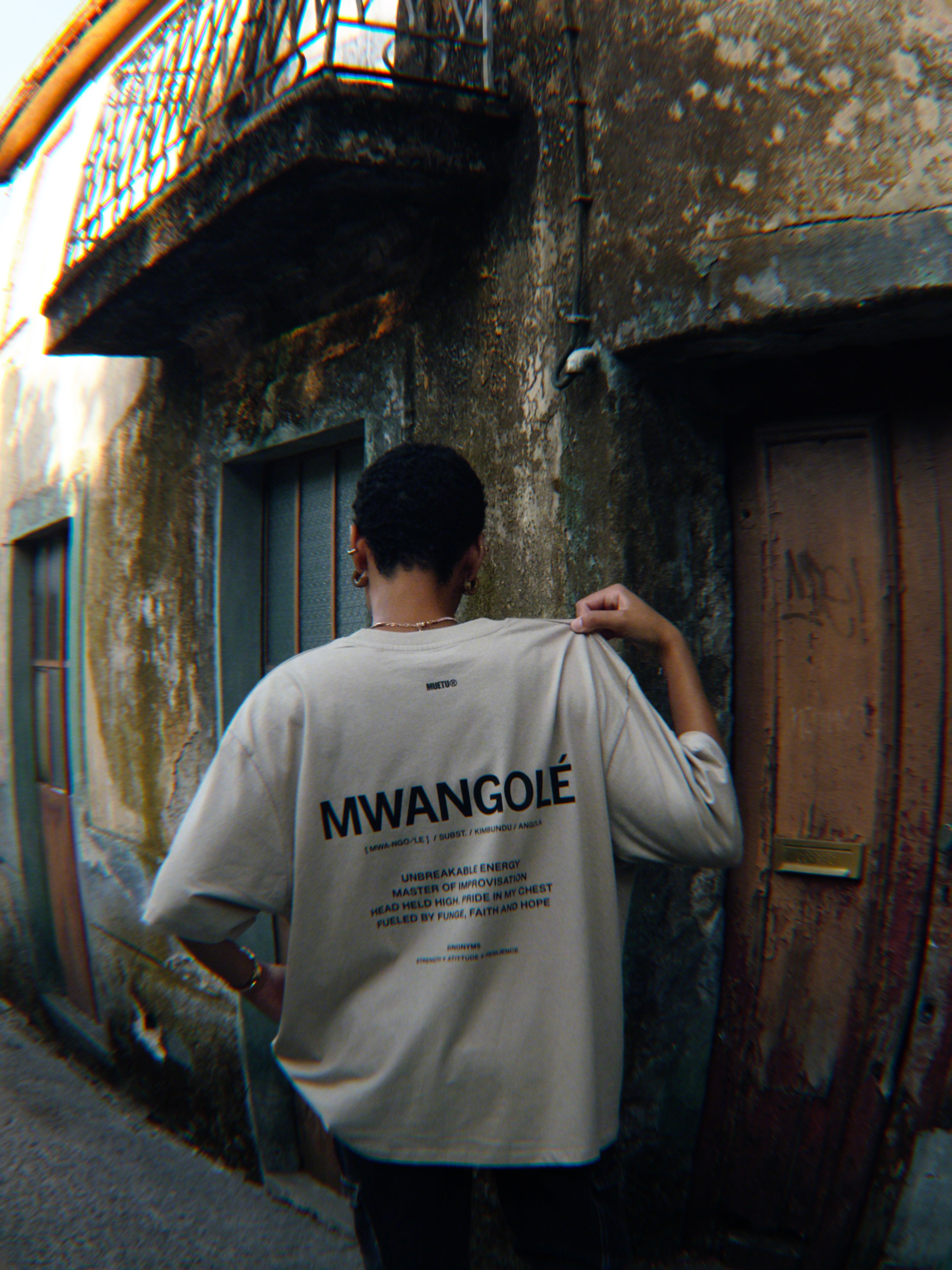 Mwangolé Oversized Tee - Welwitschia